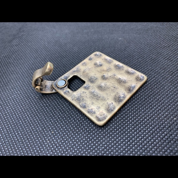 Premier Design Diamond Shaped Metal Necklace Pendant - Picture 4 of 6